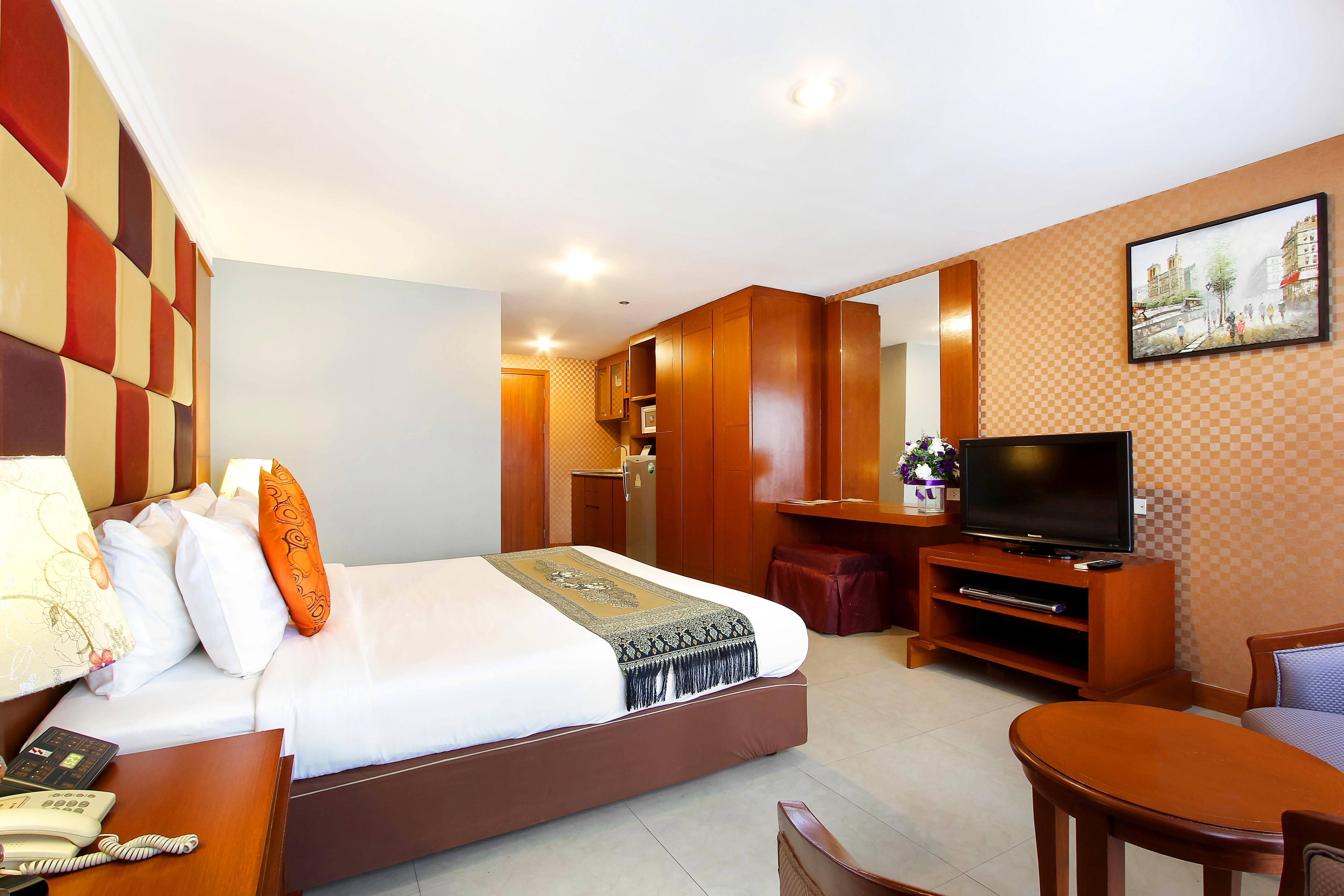 Bally Sukhumvit Khách sạn 3*