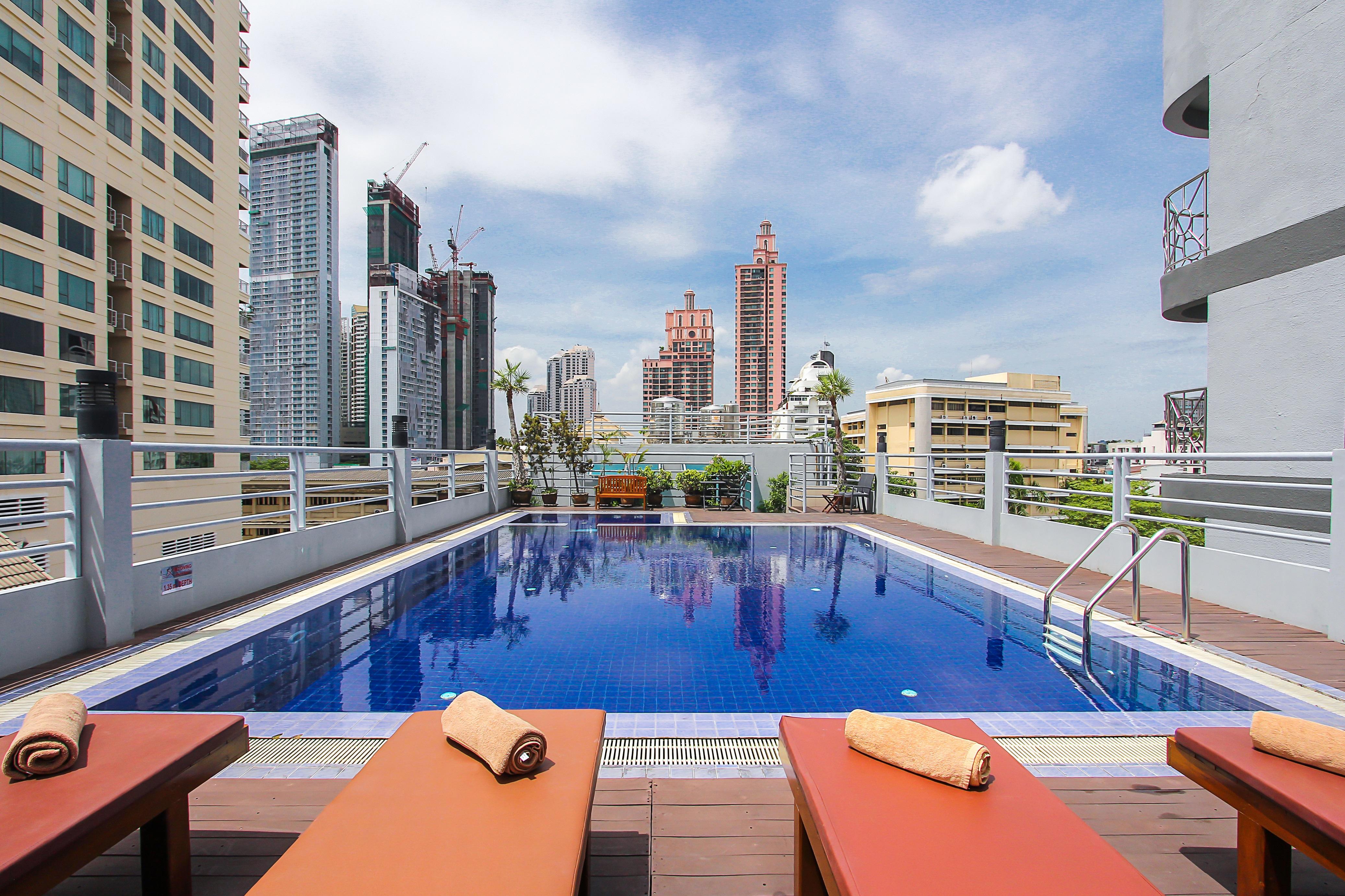 Bally Sukhumvit Khách sạn Bangkok