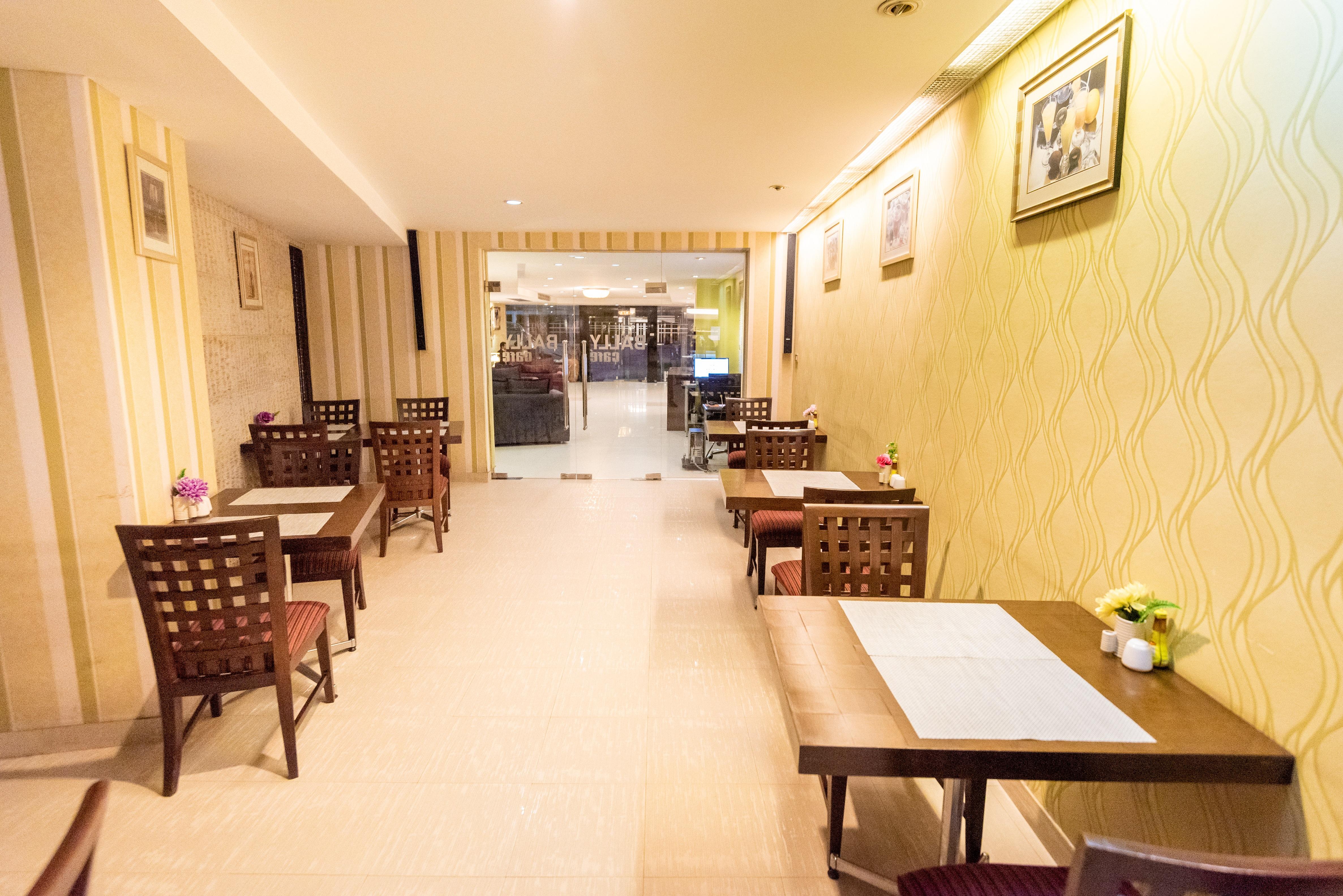 Khách sạn Bally Sukhumvit